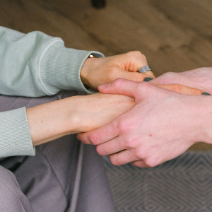 hands holding