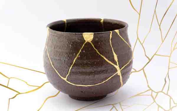 Brown and gold pot
